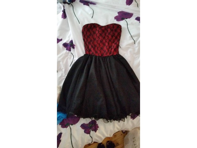 Svečana crno crvena haljina s čipkom NOVO!!!!
