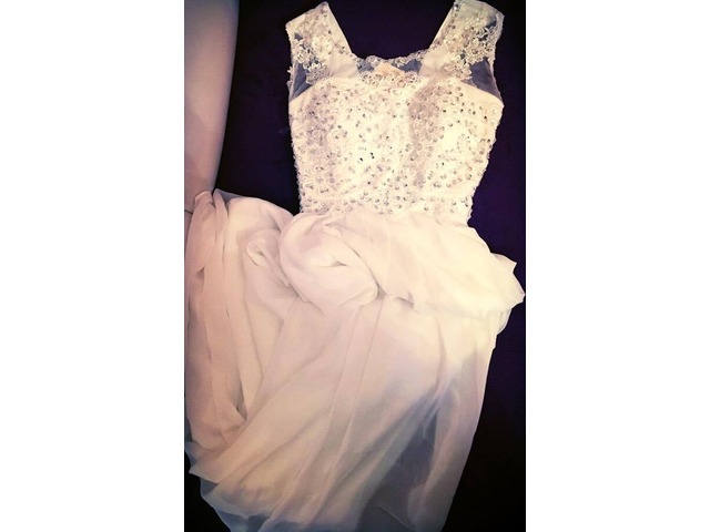 Svečana bijela haljina (vjenčanica)
