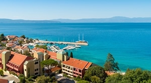 LJETO U NJIVICAMA na KRKU! Veya Hotel by Aminess 3* nudi 3 noćenja s POLUPANSIONOM za 2 osobe u Standard sobi. Uključeno je korištenje fitnessa u Magal hotelu i NEOGRANIČENO PIĆE uz večeru!