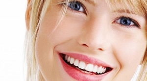 Ordinacija dentalne medicine Mija Šintić, DMD u Zagrebu - 86% popusta na ČIŠĆENJE kamenca uz POLIRANJE  te stomatološki PREGLED i jednoplosni ISPUN!