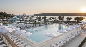 Zabava za CIJELU OBITELJ na Krku: 3 dana/ 2 noćenja u Hotelu Park Punat 4* uz POLUPANSION s pićem uz obroke za 2 odraslih i 2 djece do 12 godina. Iskoristite akciju za idealan odmor na moru!