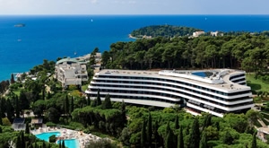 LUKSUZNI ODMOR u Rovinju: Hotel Lone by Maistra Collection za 2 osobe! 2 noćenja s POLUPANSIONOM u Premium sobi, uključen Wellness   SPA, unutarnji bazen, dječji miniclub, game room i slatki vaučer!