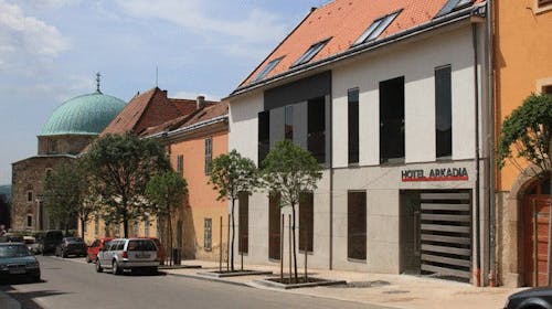 Hotel Arkadia Pecs, Pecs, Mađarska - 149 EUR - 3x noćenje u dvokrevetnoj sobi za 2 osobe, Bogat doručak