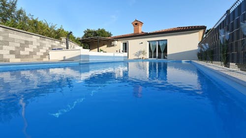 Villa Kristina - Odmor u četverosobnoj villi, Kaldanija, Hrvatska - 2.450 EUR - 7x noćenje u villi za 6 + 2 osoba, Korištenje grijanog jacuzzija