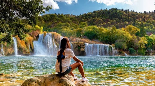 Hotel Vrata Krke - Wellness odmor s ulaznicama u Nacionalni Park Krka, Lozovac, Šibenik, Dalmacija, Hrvatska - 229 EUR - 2x noćenje u Standard sobi za 2 osobe, Polupansion (doručak i večera)