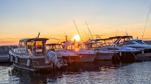 Villa Vinka - Odmor u Tučepima, Tučepi, Makarska rivijera, Dalmacija, Hrvatska - 136 EUR - 2x noćenje u dvokrevetnoj Classic sobi s balkonom za 2 osobe, Buffet dorućak