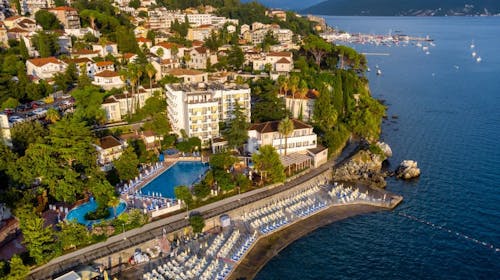Hunguest Hotel Sun Resort - Odmor u Crnoj Gori, Herceg Novi, Crna Gora - 445 EUR - 2x noćenje u dvokrevetnoj sobi s balkonom za 2 osobe, Polupansion (buffet doručak i večera)