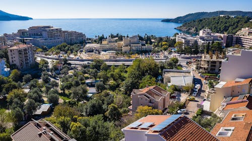 Hotel Bono by Aycon - Obiteljsko proljeće i jesen, Bečići, Crna Gora - 289 EUR - 3x noćenje u dvokrevetnoj Standard sobi (s dodatnim ležajem) za 2 osobe (1 dijete do 11,99 godina besplatno), Doručak