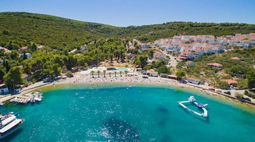Apartmani Šolta - Odmor na Šolti, Nečujam, otok Šolta, Dalmacija, Hrvatska - 420 EUR - 7x noćenje u apartmanu za do 5 osoba (4+1), Korištenje klima uređaja