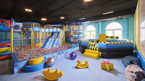Aminess Vival Lišanj Family Hotel - Obiteljski all inclusive light s animacijom, Novi Vinodolski, Hrvatska - 381 EUR - 2x noćenje u dvokrevetnoj Standard sobi za 2 osobe (1 dijete do 14,99 godina besplatno), All inclusive light
