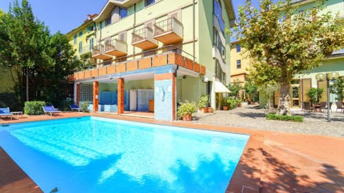 Hotel Cappelli - Odmor u Toskani, Montecatini Terme, Italija - 168 EUR - 2x noćenje u dvokrevetnoj Standard sobi za 2 osobe, Doručak