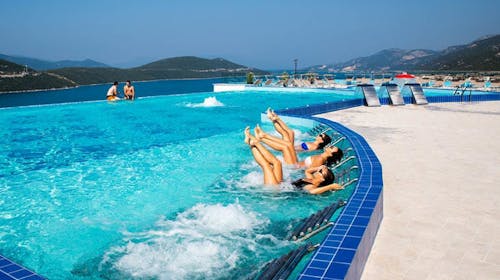 Grand Hotel Neum - Ljetni wellness odmor tik uz more, Neum, Bosna i Hercegovina - 488 EUR - 3x noćenje u dvokrevetnoj sobi pogled park za 2 osobe, Polupansion