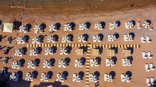 Hotel California by Aycon - Ljeto na ekskluzivnoj lokaciji, Sveti Stefan, Crna Gora - 2.239 EUR - 7x noćenje u dvokrevetnoj Superior sobi s pogledom na planinu za 2 osobe, Doručak