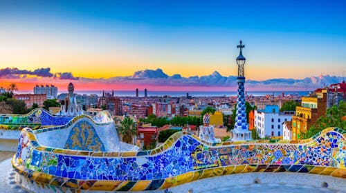 Proljetni city break u Barceloni, Barcelona, Španjolska - 999 EUR - 3x noćenje u hotelu za 2 odrasle osobe, 2x povratna avionska karta Ljubljana - Barcelona - Ljubljana
