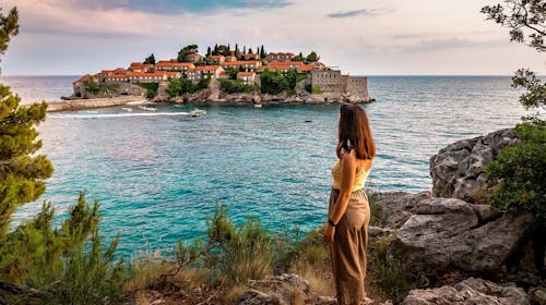 Villa Vanty by Aycon - Kraj ljeta na prestižnoj lokaciji, Sveti Stefan, Crna Gora - 228 EUR - 3x noćenje u dvokrevetnoj Standard sobi za 2 osobe, Besplatan Wi-Fi