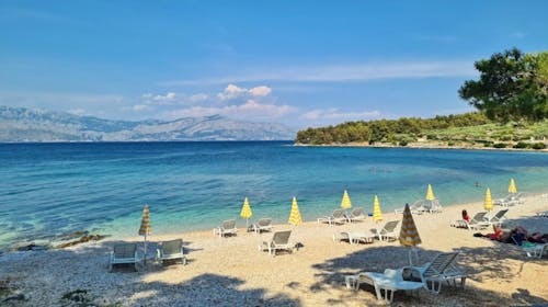 Mobilne kućice Bunja Boutique Camping - Ljetni odmor na otoku Braču, Supetar, otok Brač, Dalmacija, Hrvatska - 515 EUR - 5x noćenje u Premium mobilnim kućicama (4+2) za do 6 osoba (4 odrasle osobe i 2 djece do 11,99 godina), Korištenje posteljine i ručnika