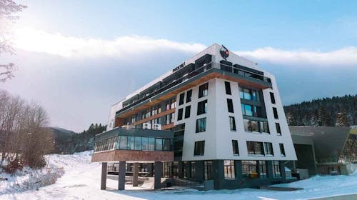 Aparthotel Phoenix - Obiteljski odmor na Bjelašnici, Bjelašnica, Bosna i Hercegovina - 179 EUR - 2x noćenje u apartmanu za 2 osobe (2 djece do 12,99 godina besplatno), Doručak