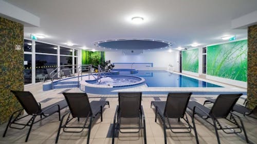 Hotel Napfeny Zalakaros - Wellness odmor, Zalakaros, Mađarska - 325 EUR - 3x noćenje u Standard trokrevetnoj sobi za 2 osobe, Polupansion (buffet doručak i večera u 3 slijeda)