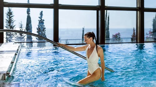 GH Bernardin - Wellness Paradise Spa - Saune, kupanje, masaža i tretman lica, Portorož, Slovenija - 49,60 EUR - Korištenje sauna i bazena s panoramskim pogledom u trajanju od 1 sat za 1 osobu, Opuštajuća masaža tijela u trajanju od 20 minuta