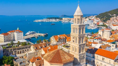 Hotel Batuda - Obiteljski odmor u Splitu u svibnju, Split, Dalmacija, Hrvatska - 235 EUR - 2x noćenje u dvokrevetnoj sobi za 2 osobe (1 dijete do 6 godina besplatno), Doručak