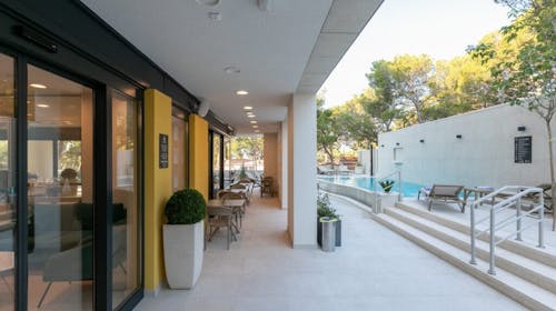 Hotel Antonio Makarska - Odmor u lipnju u Dalmaciji, Makarska, Dalmacija, Hrvatska - 260 EUR - 2x noćenje u dvokrevetnoj Standard sobi za 2 osobe, Doručak