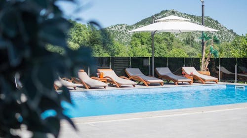 Adria Centar Koćuša - Ljetni odmor na prekrasnoj reci Trebižat, Ljubuški, Bosna i Hercegovina - 300,50 EUR - 2x noćenje u dvokrevetnoj sobi za 4 osobe, Doručak