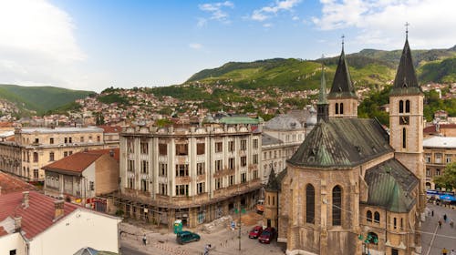 Hotel Boss - Odmor u centru Sarajeva, Sarajevo, Bosna i Hercegovina - 65 EUR - 1x noćenje u Deluxe sobi s pogledom na grad za 2 osobe (dijete do 6 godina besplatno), Doručak