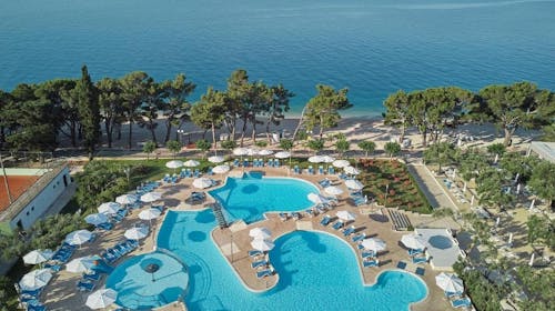Bluesun hotel Neptun - All inclusive pozdrav ljetu na makarskoj rivijeri, Tučepi, Makarska rivijera, Dalmacija, Hrvatska - 600 EUR - 3x noćenje u Standard dvokrevetnoj sobi s balkonom (depandansa) za 2 osobe, All inclusive i piće uz obroke