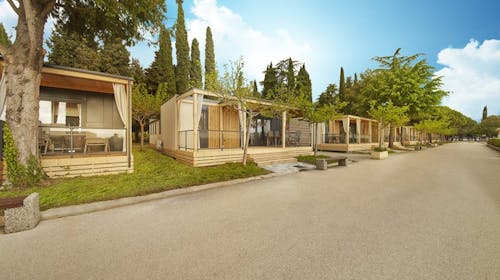 Adria Ankaran - Premium mobilna kućica - Početak ljeta uz more, Ankaran, Slovenija - 358 EUR - 2x noćenje u Premium mobilnoj kućici za do 6 osoba, Korištenje unutarnjeg bazenskog kompleksa s grijanom morskom vodom