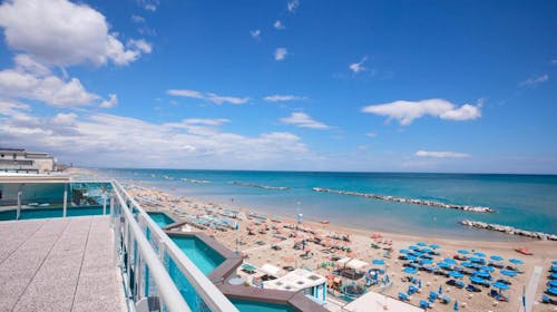 Hotel Levante - All inclusive light ljeto u Bellaria Igea Marina, Bellaria Igea Marina, Italija - 1.020 EUR - 5x noćenje u dvokrevetnoj sobi s balkonom za 2 osobe, All inclusive light u hotelskom restoranu