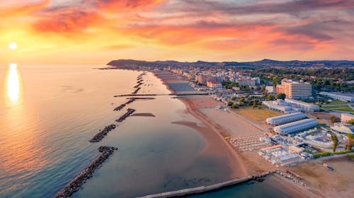 Hotel Metropolitan *** S - Savršen ljetni odmor uz more u Italiji, Bellaria Igea Marina, Italija - 1.090 EUR - 5x noćenje u dvokrevetnoj Superior ili Deluxe sobi s balkonom za 2 osobe, All inclusive u hotelskom restoranu