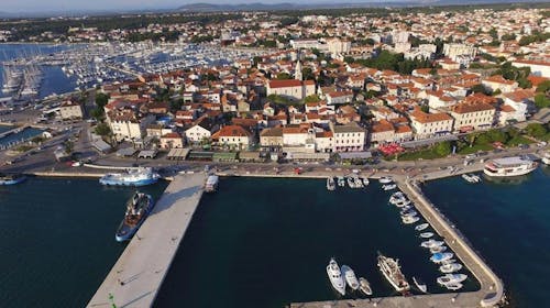 Villa Adriatic - Ljetni odmor udvoje u Biogradu na Moru, Biograd na Moru, Dalmacija, Hrvatska - 498 EUR - 7x noćenje u moderno opremljenom apartmanu za 2 osobe, Posteljina i ručnici