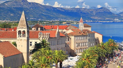 Rotondo Annex - Superior soba - Ljeto u Dalmaciji, Seget Donji, Trogir, Dalmacija, Hrvatska - 1.265 EUR - 7x noćenje u dvokrevetnoj Superior sobi s balkonom za 2 osobe (1 dijete do 12 godina besplatno), Polupansion
