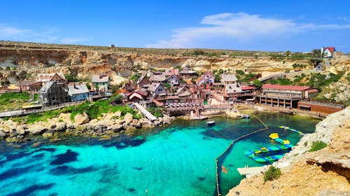 Kraj škole na Malti, Malta, Malta - 1.299 EUR - 4x noćenje u hotelu za 2 odrasle osobe i 2 dijece do 9,99 godina, 4x povratna avio karta Zagreb - Malta - Zagreb