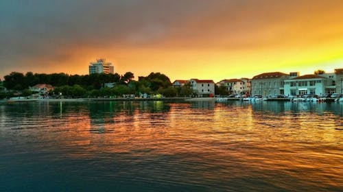 Hotel Stella Maris - Ultra last minute ljetni odmor u Vodicama, Vodice, Dalmacija, Hrvatska - 259 EUR - 2x noćenje u dvokrevetnoj Standard sobi za 2 osobe (1 dijete do 11,99 godina i 1 dijete do 2,99 godina besplatno), Polupansion
