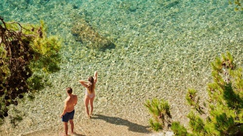 Bluesun Holiday Village Bonaca - Ljeto s punim pansionom na Braču, Bol, otok Brač, Dalmacija, Hrvatska - 460 EUR - 2x noćenje u Standard dvokrevetnoj sobi s balkonom (morska strana) za 2 osobe, Puni pansion