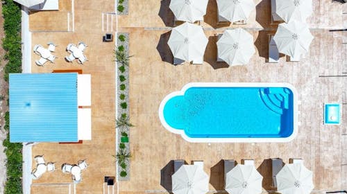 Apartmani Medena - Last minute ljeto s polupansionom u Trogiru, Donji Seget, Trogir, Dalmacija, Hrvatska - 589 EUR - 3x noćenje u Superior seaside apartmanu A (2+1) za 2 odrasle osobe (1 dijete do 11,99 godina besplatno), Polupansion