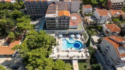 Hotel Horizont - Ljeto na makarskoj rivijeri, Baška Voda, Makarska rivijera, Dalmacija, Hrvatska - 1.666 EUR - 7x noćenje u Standard dvokrevetnoj sobi s balkonom za 2 osobe, Polupansion (buffet doručak i večera)