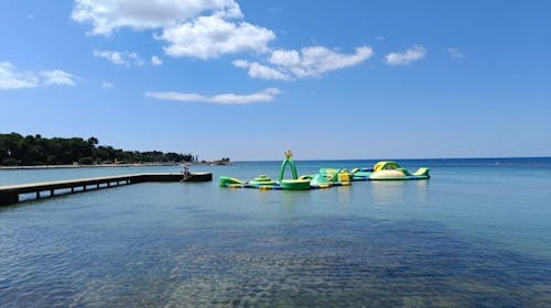 Apartmani Polynesia Plava Laguna - Ljeto u Istri uz polupansion, Umag, Istra, Hrvatska - 912 EUR - 5x noćenje u Studio Economy apartmanu 2+1 strana park za 2 osobe (dijete do 4,99 godina besplatno), Polupansion (doručak i večera)