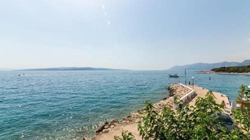 Villa Marello - Obiteljsko ljeto na Makarskoj rivijeri, Promajna, Makarska rivijera, Dalmacija, Hrvatska - 792 EUR - 3x noćenje u dvokrevetnoj Deluxe sobi za 2 osobe (1 dijete do 14 godina besplatno), Buffet doručak