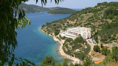 Adria All Inclusive Hotel - All inclusive ljeto na Korčuli, Vela Luka, Korčula, Dalmacija, Hrvatska - 1.070 EUR - 7x noćenje u sobi s pogledom na park za 2 osobe (1 dijete do 6,99 godina besplatno), All inclusive (doručak, ručak, večera, piće uz obroke, coffee time, izbor pića u aperitiv baru)