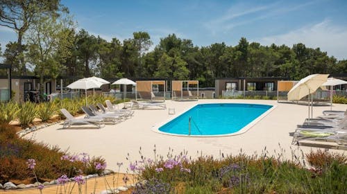 Santa Marina Boutique Camping - Obiteljski odmor u Poreču, Poreč, Istra, Hrvatska - 275 EUR - 5x noćenje u Premium Comfort mobilnoj kućici za 4 osobe (2 djece do 11,99 godina besplatno), Posteljina i ručnici
