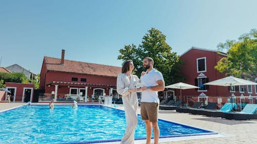 Ilirija Resort - Hotel Villa Donat - Ultra last minute akcija s punim pansionom, Sv. Filip Jakov, Dalmacija, Hrvatska - 155 EUR - 1x noćenje u dvokrevetnoj Comfort sobi za 2 osobe (1 dijete do 7 godina i 1 dijete do 12 godina besplatno), Puni pansion