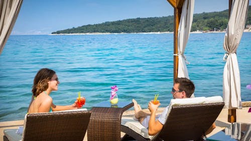 Veya Maradiso Hotel by Aminess - Ultra last minute ljeto u Njivicama za parove, Njivice, otok Krk, Hrvatska - 510 EUR - 3x noćenje u Standard dvokrevetnoj sobi za 2 osobe, Polupansion