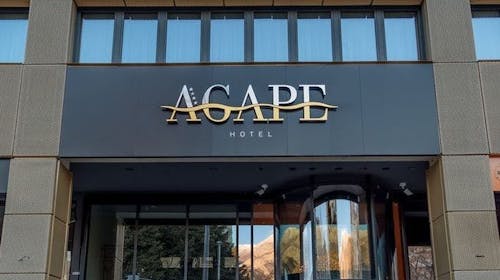 Hotel Agape - Kraj ljeta u Crnoj Gori - Posebna cijena, Bar, Crna Gora - 530 EUR - 7x noćenje u dvokrevetnoj sobi za 2 osobe (1 dijete do 6,99 godina besplatno), Polupansion (buffet doručak i večera)