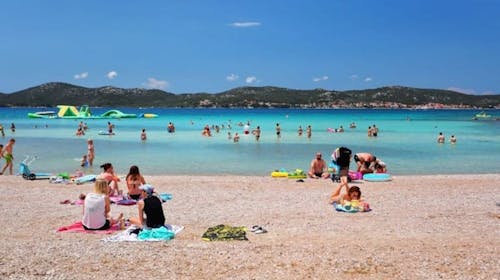 Ilirija Resort - Hotel Kornati - Kolovoz s punim pansionom - Posebna akcijska cijena, Biograd na Moru, Dalmacija, Hrvatska - 1.220 EUR - 5x noćenje u dvokrevetnoj Comfort plus sobi za 2 osobe (1 dijete do 12 godina i 1 dijete do 7 godina besplatno), Puni pansion