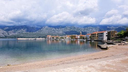 Aparthotel Tamarix - Ljeto u čarobnoj uvali za 4 osobe - Grande apartman, Vinjerac, Hrvatska - 870 EUR - 5x noćenje u luksuznom Grande apartmanu za 4 osobe, Korištenje posteljine i ručnika