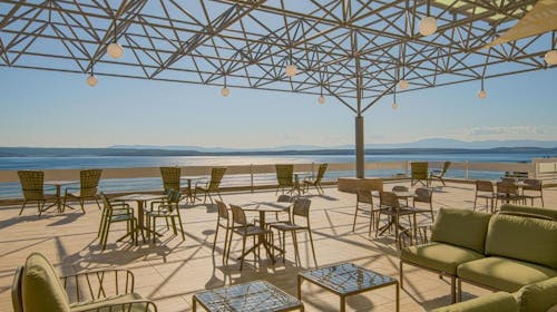 Hotel Omorika - Ljeto uz more u Crikvenici za parove, Crikvenica, Hrvatska - 1.719 EUR - 7x noćenje u dvokrevetnoj Premium sobi s balkonom i pogledom na more za 2 osobe, Polupansion