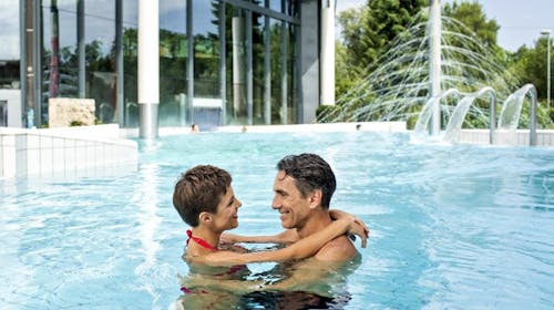 Hotel Radin - Vikend odmor udvoje u Radencima krajem ljeta i tijekom jeseni, Radenci, Slovenija - 272 EUR - 2x noćenje u Standard dvokrevetnoj sobi za 2 osobe, Polupansion (buffet doručak i večera)