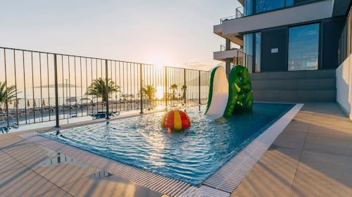 Morenia All Inclusive Resort - All inclusive ljeto s animacijom, Podaca, Hrvatska - 1.680 EUR - 5x noćenje u Junior suite s balkonom (strana more) za 2 osobe (2 djece do 17,99 godina besplatno), All inclusive